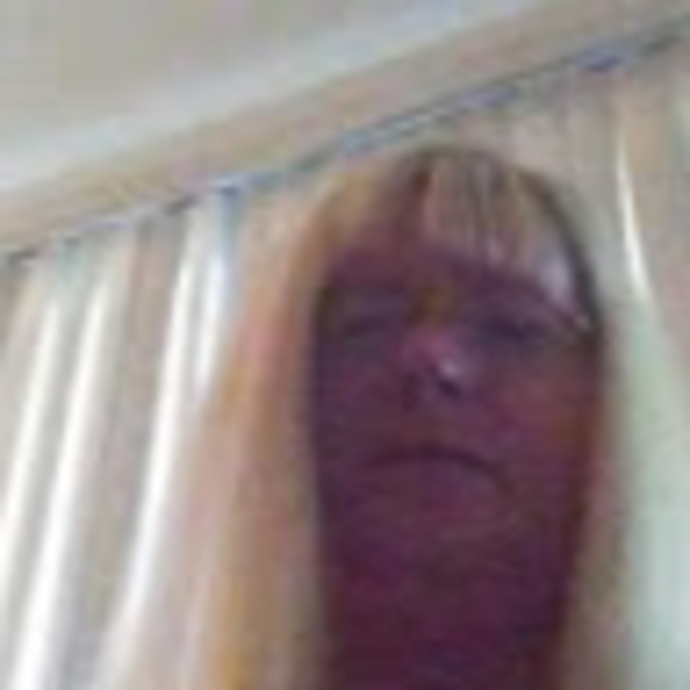 Meet your Posher, Chrystal